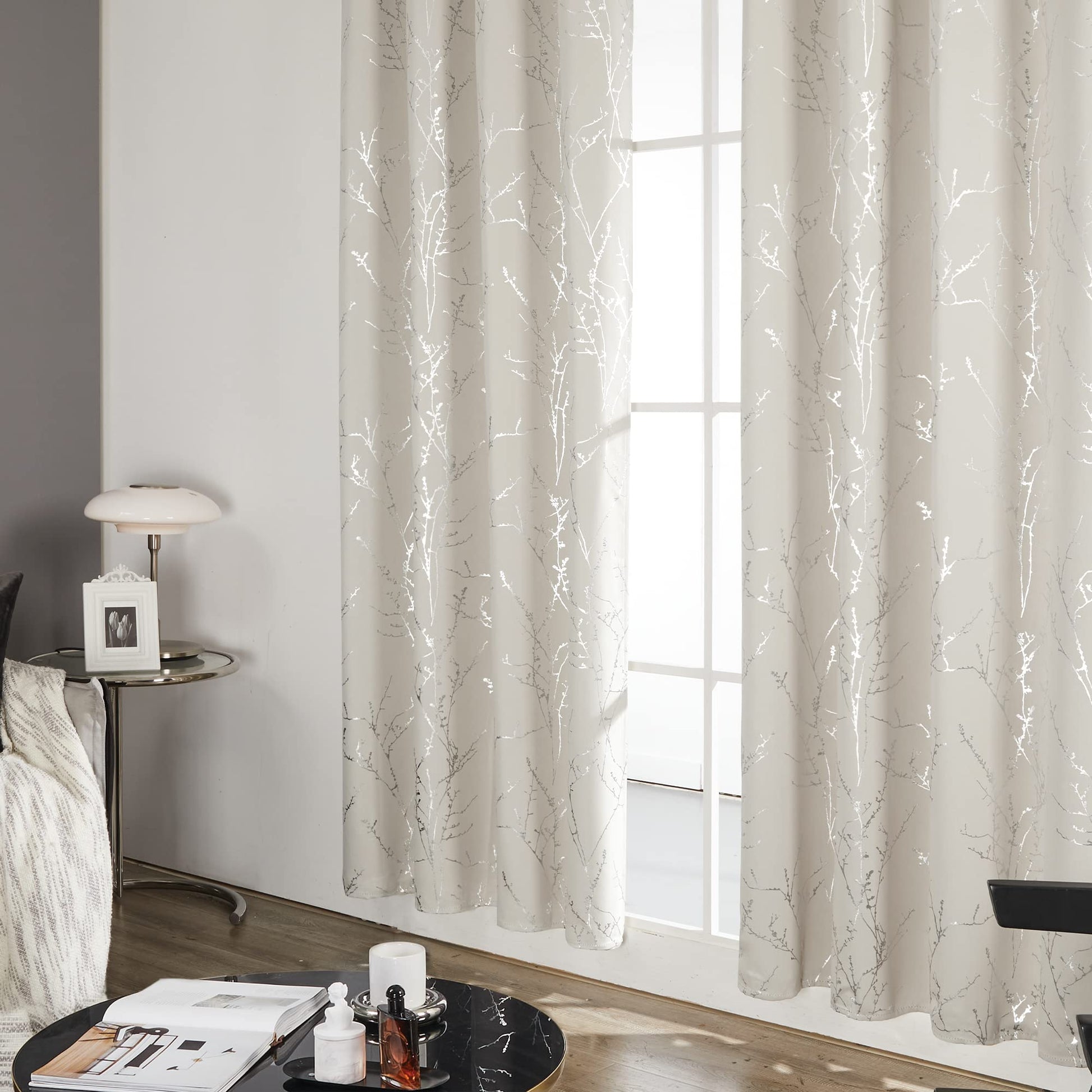 Beige/Silver Tree Branch
