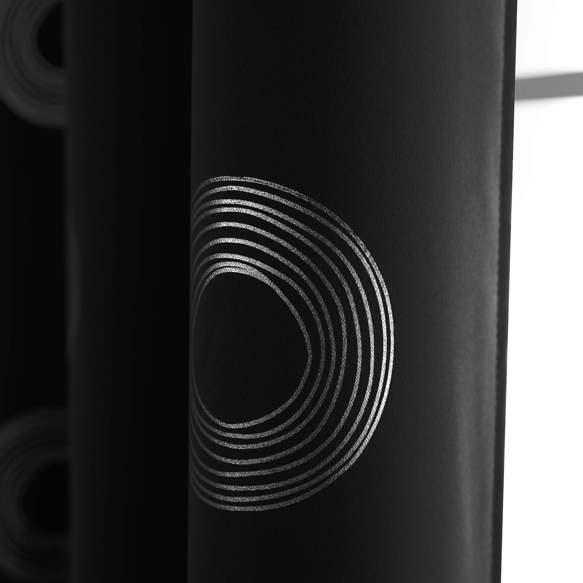 Black/Silver